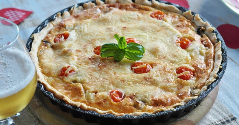 Quiche lorraine facile avec pâte brisée : la recette inratable en 30 minutes